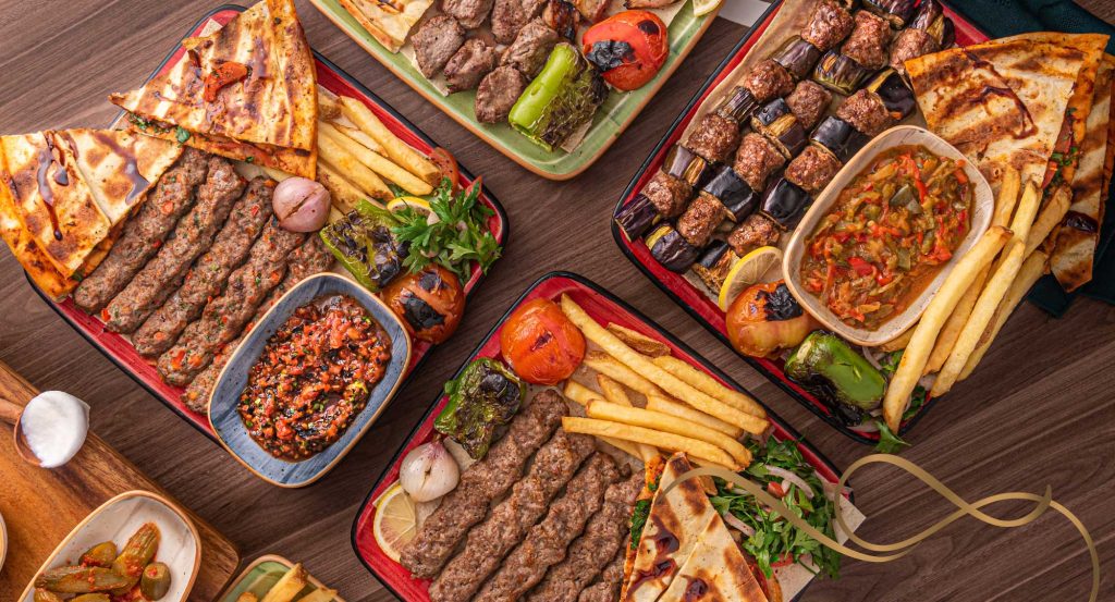 أين تجد أفضل مطعم ريش غنم في الإمارات؟
